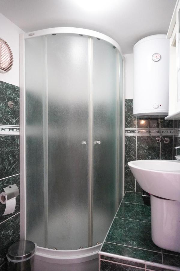 Apartments Loriana Σίμπενικ Εξωτερικό φωτογραφία