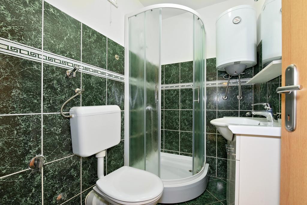 Apartments Loriana Σίμπενικ Εξωτερικό φωτογραφία